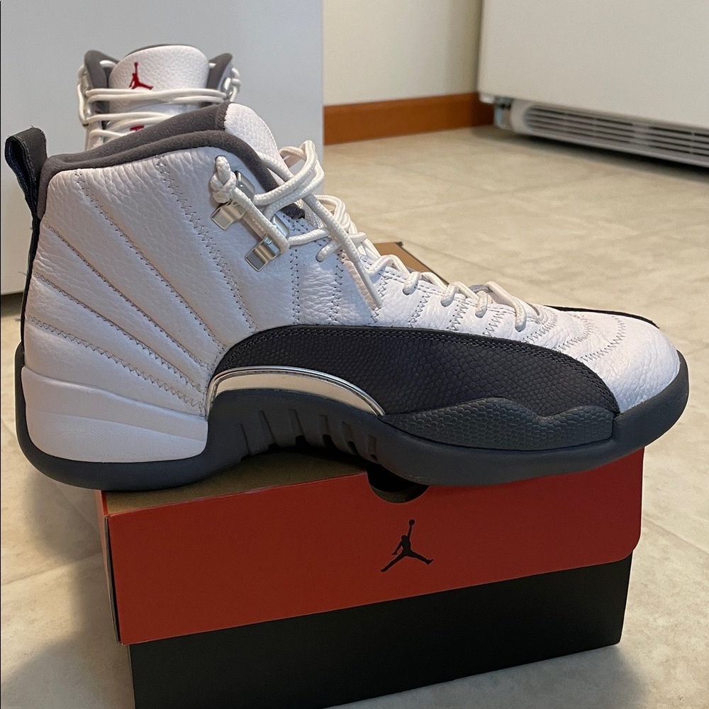 Nike Air Jordan 12 Retro men’s size 10 - Picture 9 of 16
